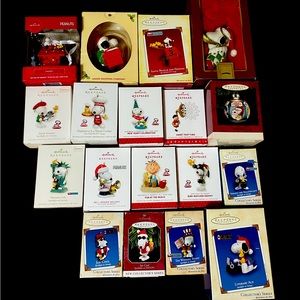 Hallmark keepsake ornaments Snoopy Charlie Brown Peanuts Lot